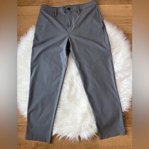 Z by Zella Men’s Stretch Pants Gray Size 32 Performance Golf Travel